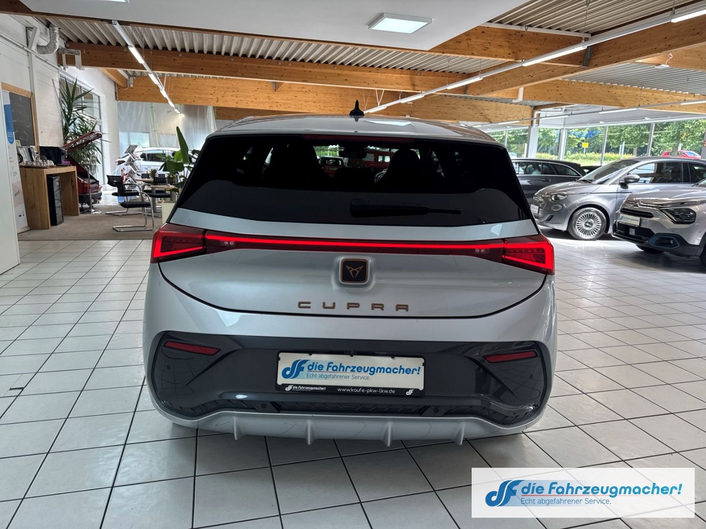 Fahrzeugabbildung CUPRA Born 170 kW Navi Digitales Cockpit 360 Kamera LE