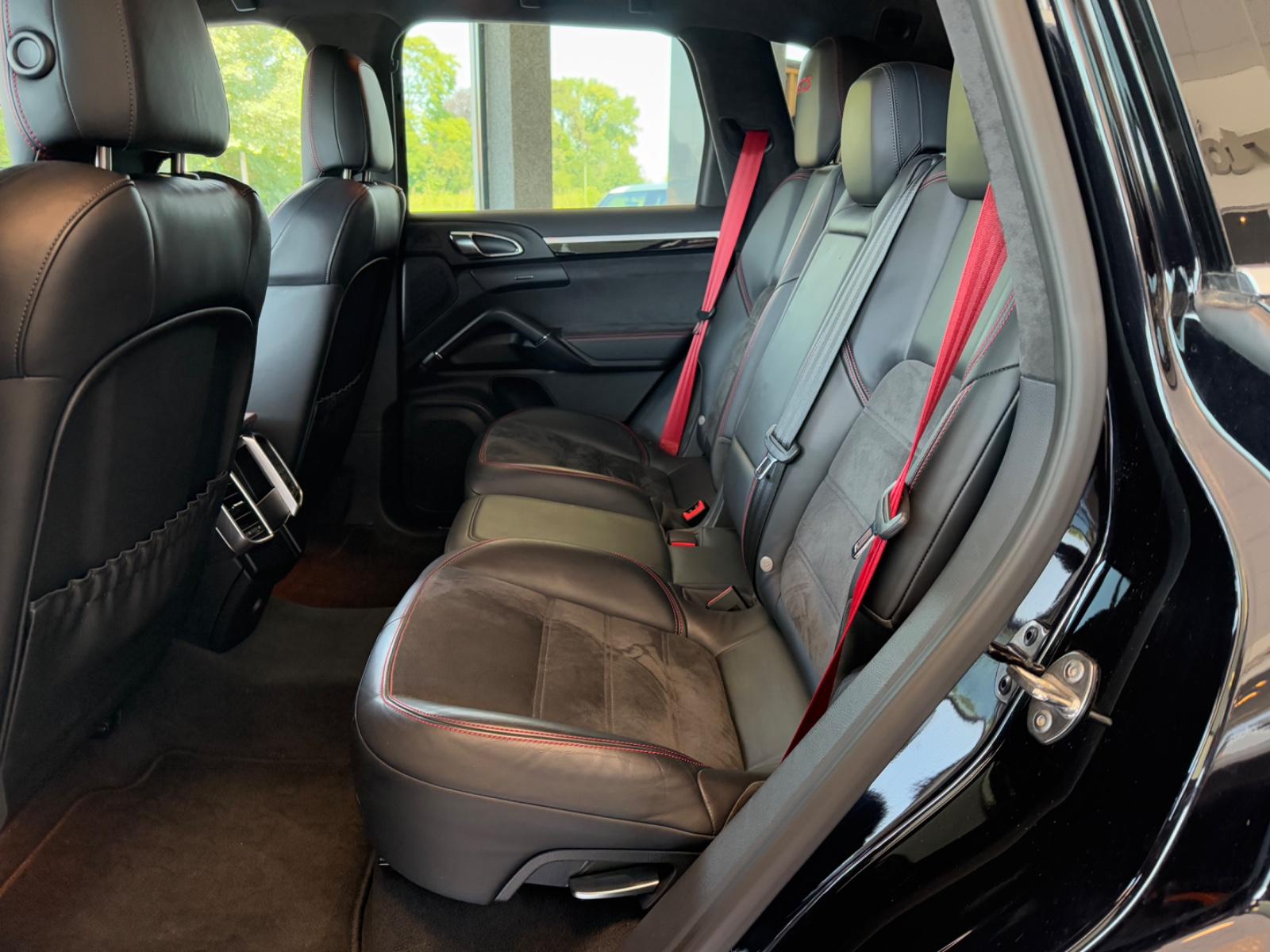 Porsche Cayenne GTS Navi Klimaauto AHK Alcantara