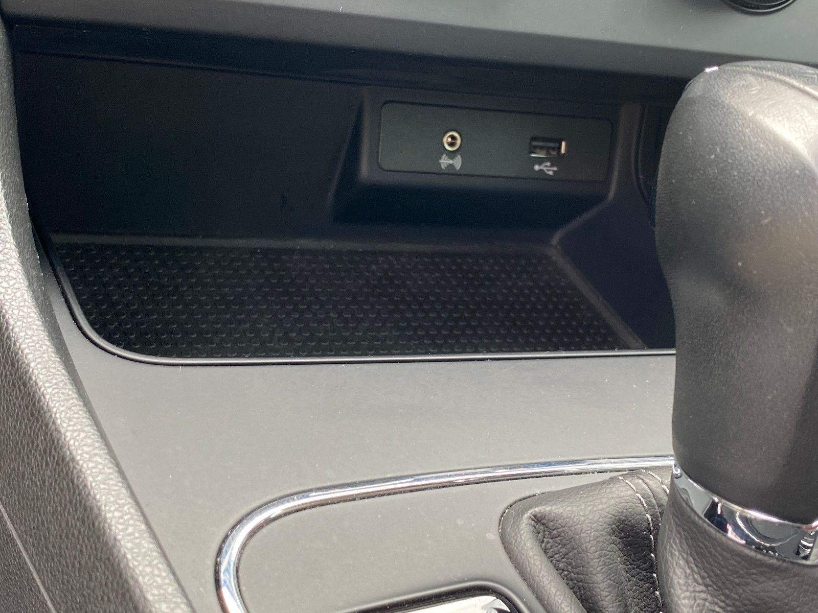 Fahrzeugabbildung SEAT Leon Style 1,0 TSI DSG *Winterpaket