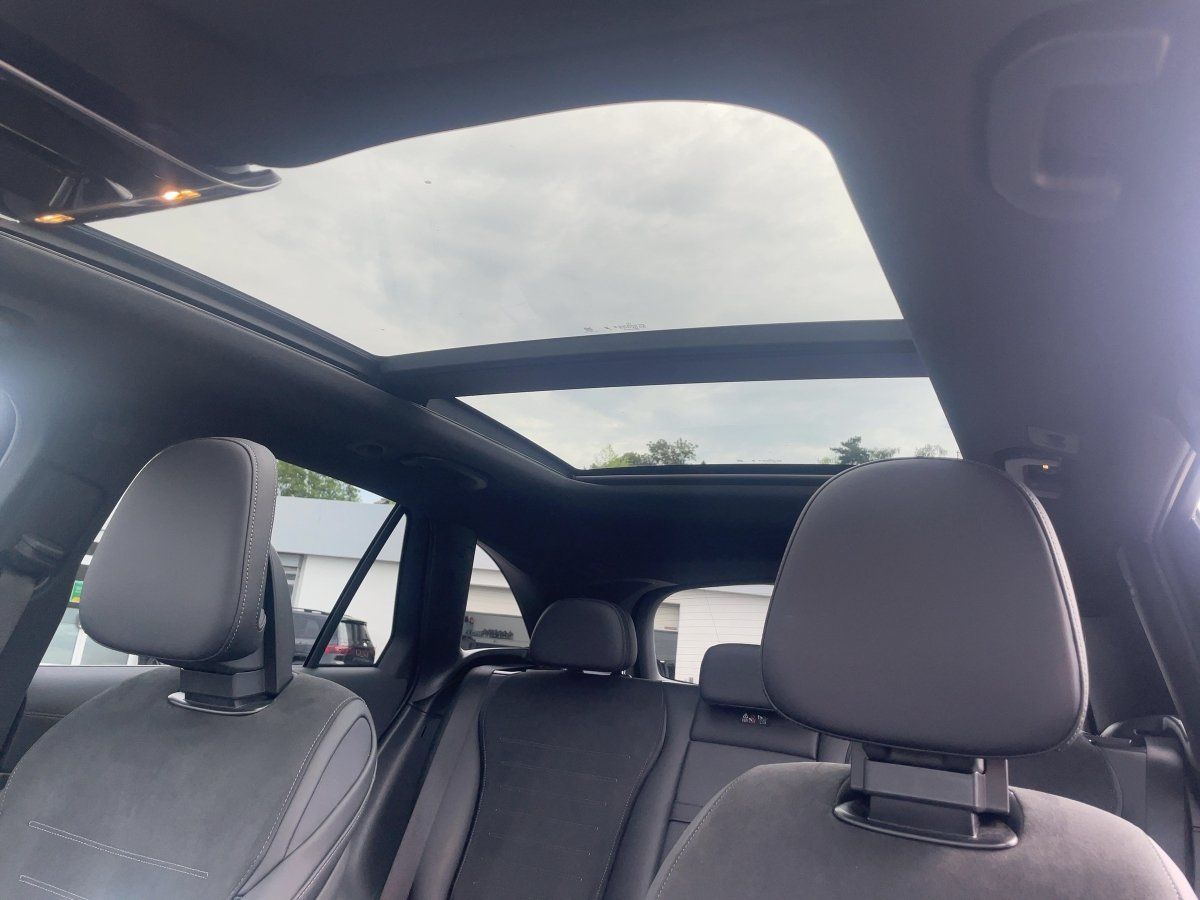 Fahrzeugabbildung Mercedes-Benz GLC 220 d 4M AMG/Night/Pano/Kamera/AHK