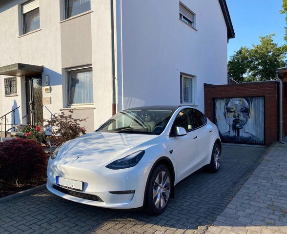 Tesla Model Y Long Range Dual Motor KOMFORT-Fahrwerk