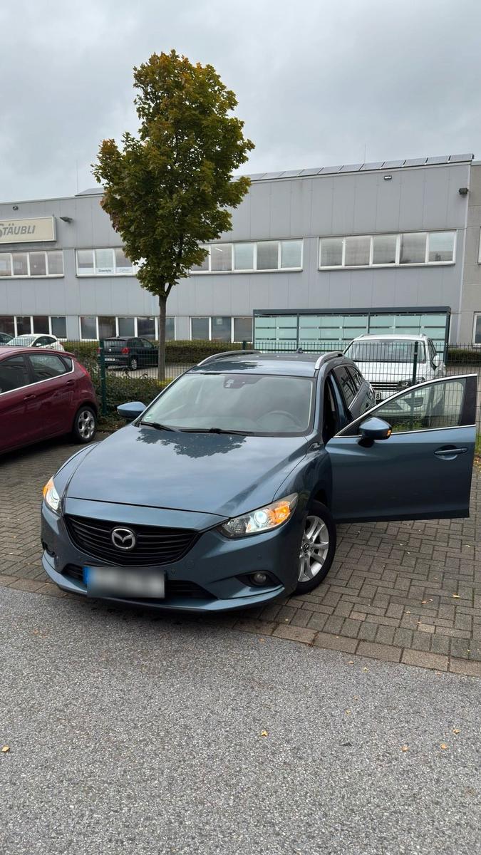 Mazda 2 2014 — interior
