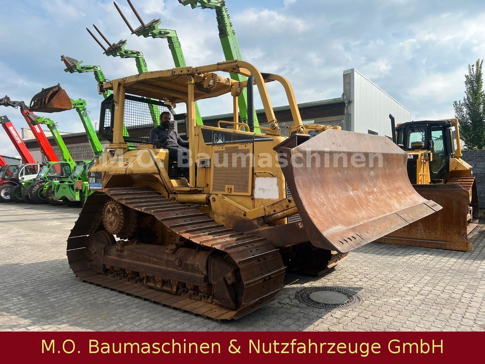 Fahrzeugabbildung CAT Caterpillar D 5 N LGP