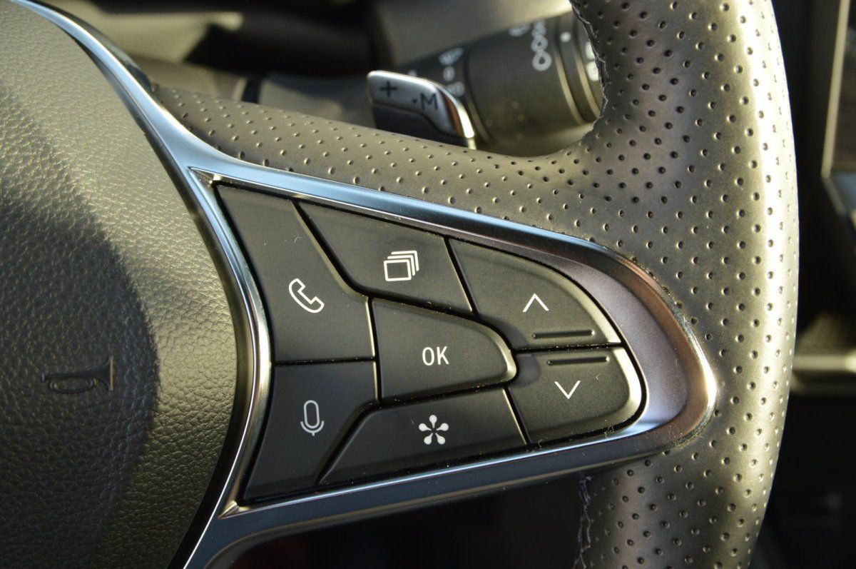 Fahrzeugabbildung Renault Captur II   Techno Winterpaket LED Kamera