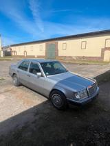 Mercedes-Benz Mercedes Benz 260 E - gebrauchte Mercedes-Benz E 220 aus dem Jahr 1992