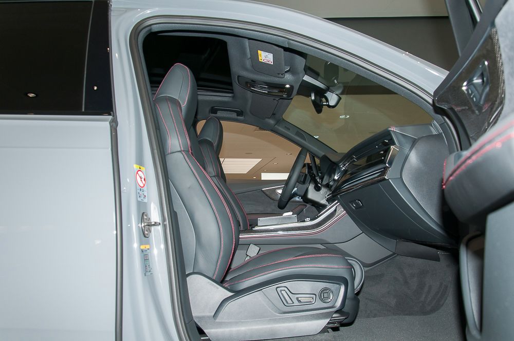 Fahrzeugabbildung Audi SQ7 TFSI 373(507) kW(PS) tiptronic