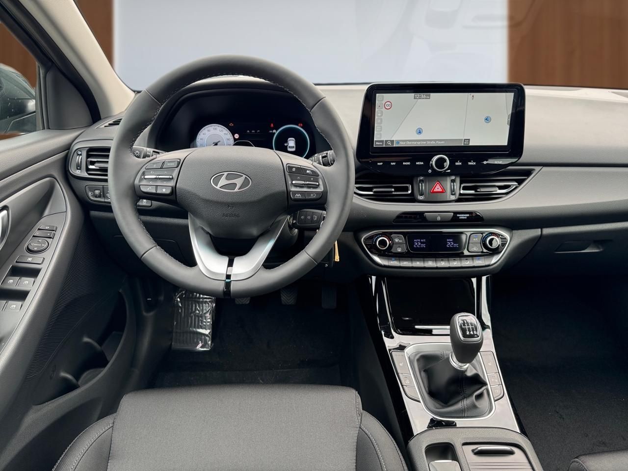 Fahrzeugabbildung Hyundai i30 ADVANTAGE *LED*NAVI*SHZ*LHZ*NAVI*USB*DAB+