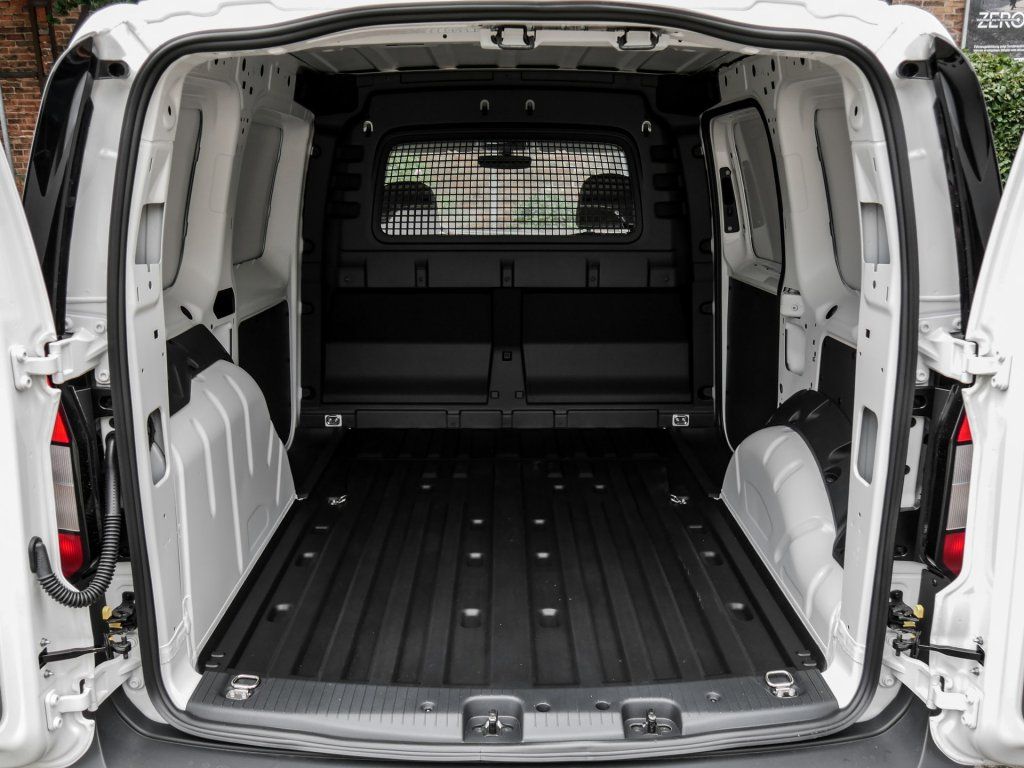 Fahrzeugabbildung Volkswagen Caddy Cargo 2.0 TDI PDC hinten