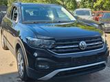 Volkswagen T-Cross Life*PDC*KLIMAZ*LED* - VW Unfallwagen