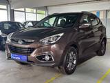 Hyundai ix35 FIFA World Cup Edition - Hyundai ix35 aus 2014 mit Diesel-Antrieb: Geländewagen