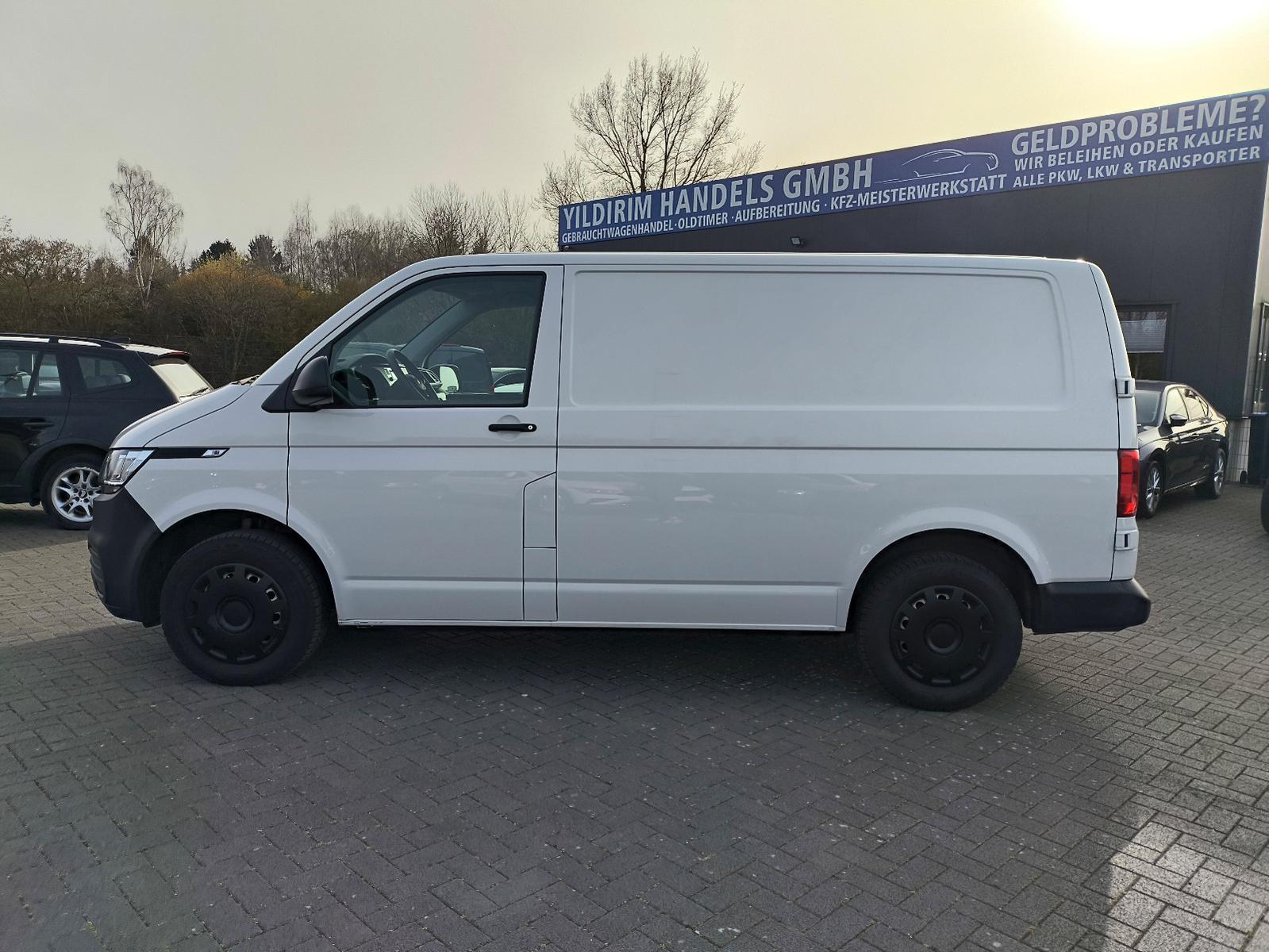 Volkswagen T6.1 Transporter,2 HAND,KLIMA,PDC