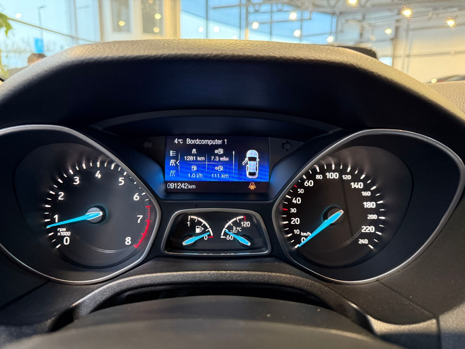 Fahrzeugabbildung Ford Focus Turnier Business KLIMA NAVI ALU