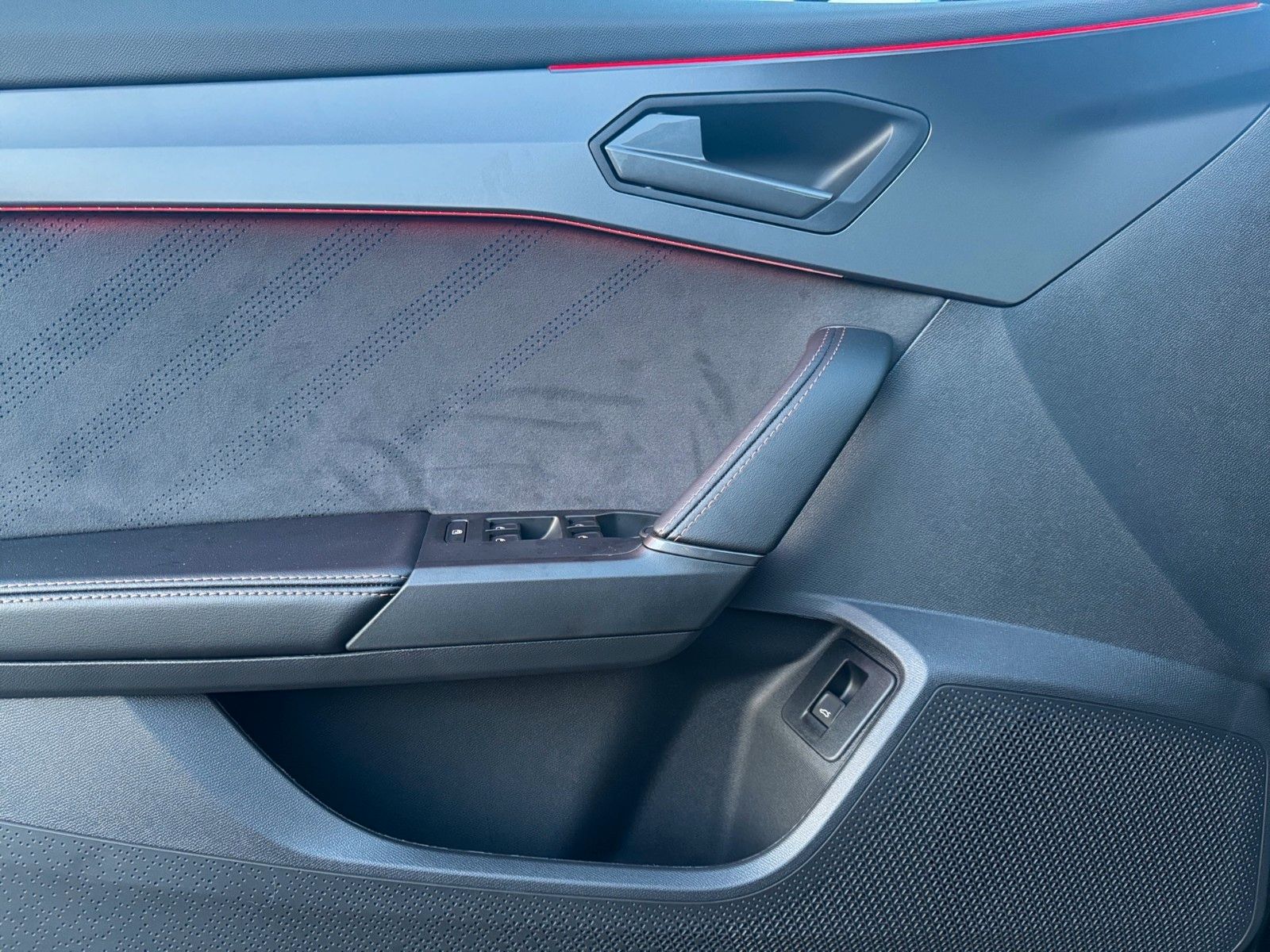 Fahrzeugabbildung CUPRA Formentor VZ 2.0 TSI 245 kW 4Drive