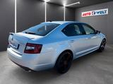 Skoda Octavia Lim. RS 2.0 TSI DSG Navi LED Apps DAB+ - Skoda Octavia mit Benzin-Antrieb: Alcantara, Navigationssystem, Limousine