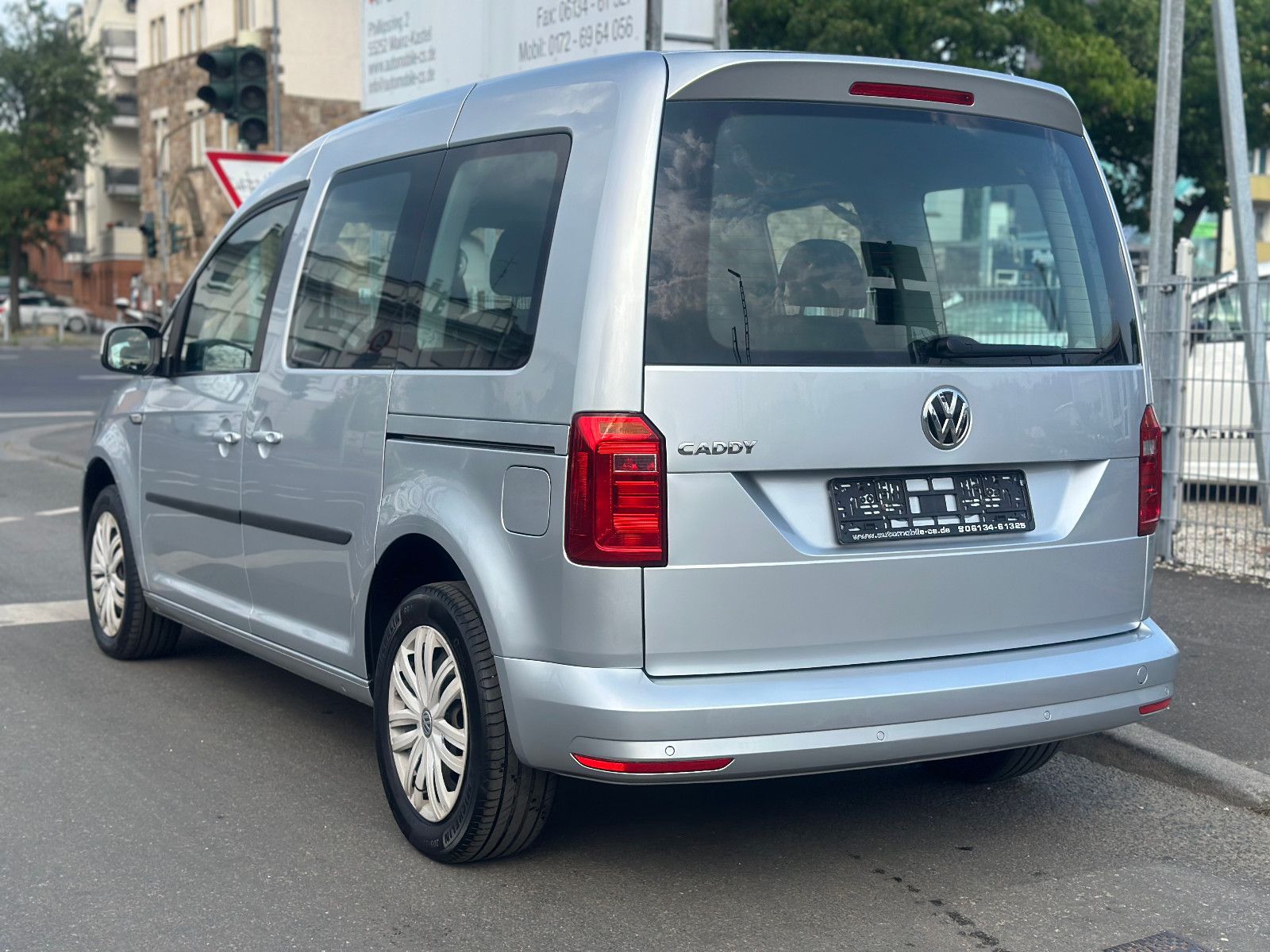 Fahrzeugabbildung Volkswagen CADDY TRENDLINE BMT*WENIG KM*