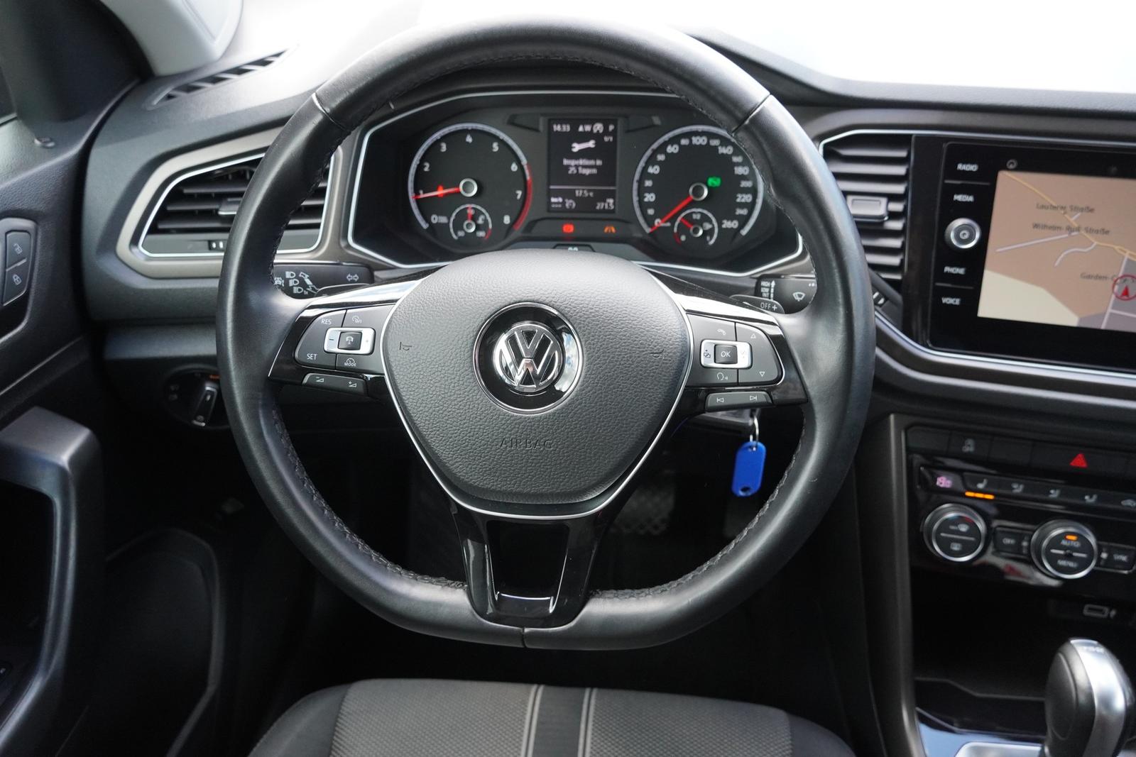 Volkswagen T-Roc 1.5 TSI DSG Style LED Navi AHK ACC PDC