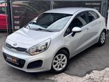 Kia Rio Edition 7 1.4l*NUR 77TKM*NAVI*KAMERA*KLIMA* - silberne Kia Rio