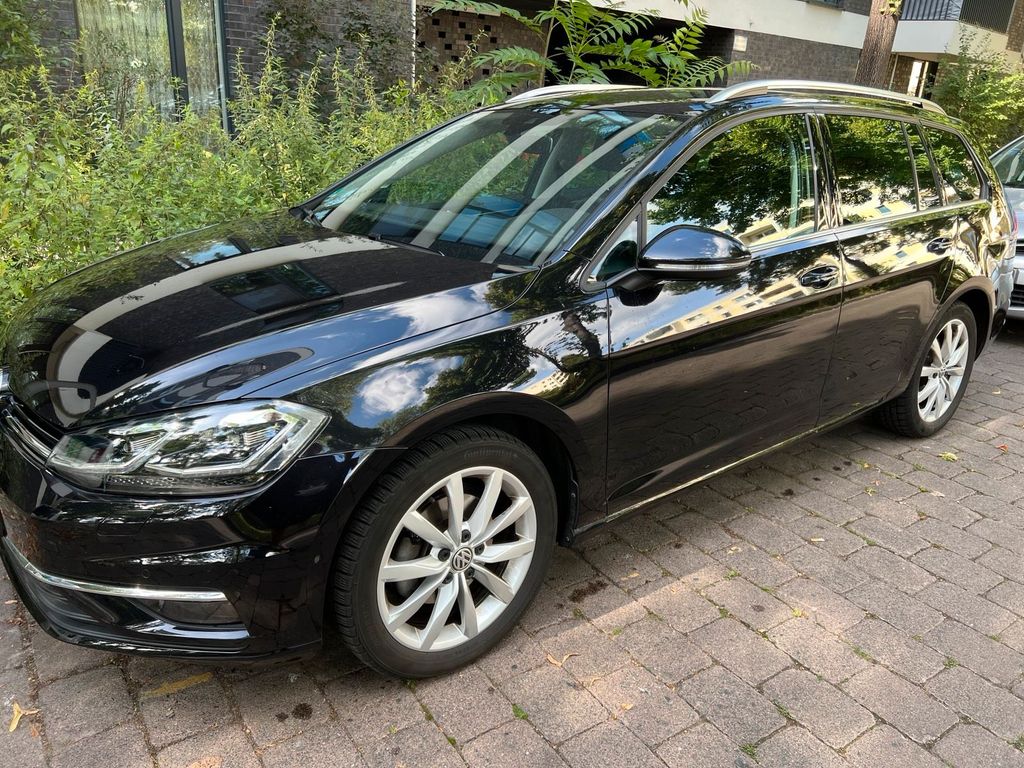 Image of Volkswagen Golf