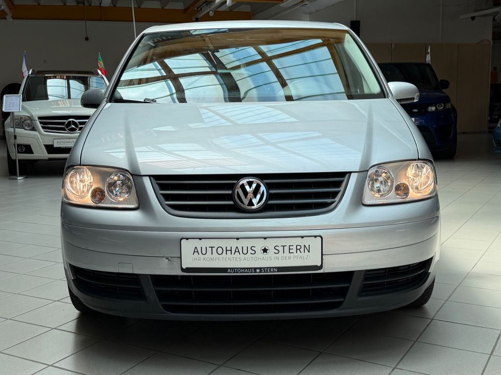 VW Touran Conceptline|7-Sitzer|SHZ|PDC|Klimaanlage VW Touran Conceptline|7-Sitzer|SHZ|PDC|Klimaanlage