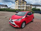 Toyota Aygo AYGO x-play touch/R.Kamara/SHG/1Hand - Toyota Aygo (X) mit Benzin-Antrieb: Rot