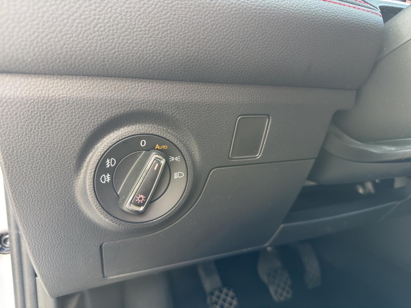 Seat Arona 1.5 TSI FR KAMERA NAVI FULL LINK BEATS ACC