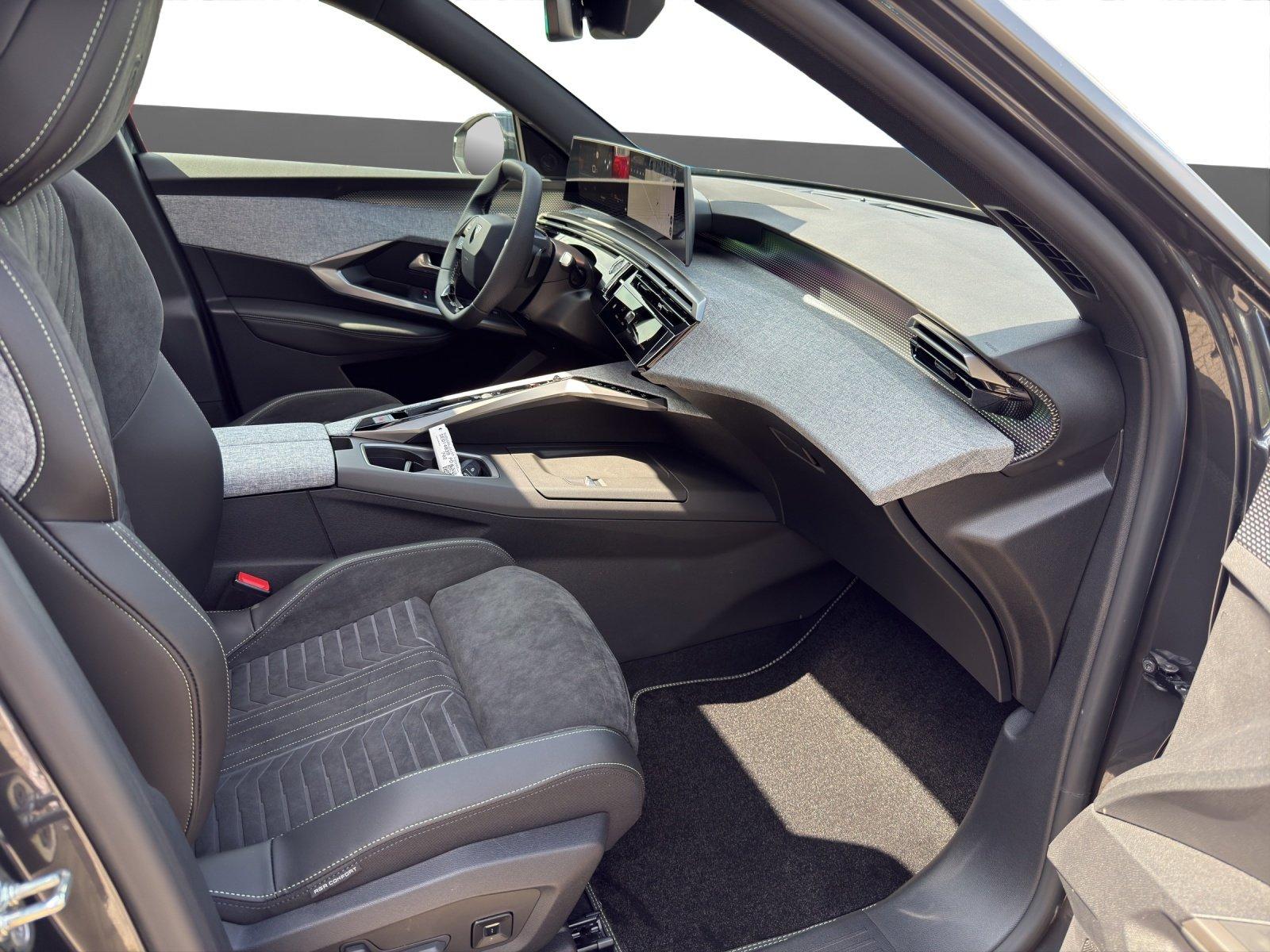 Peugeot 3008 GT 1.2 145 Kam.+KeyLess+LED+Navi+SD+SHZ+ACC