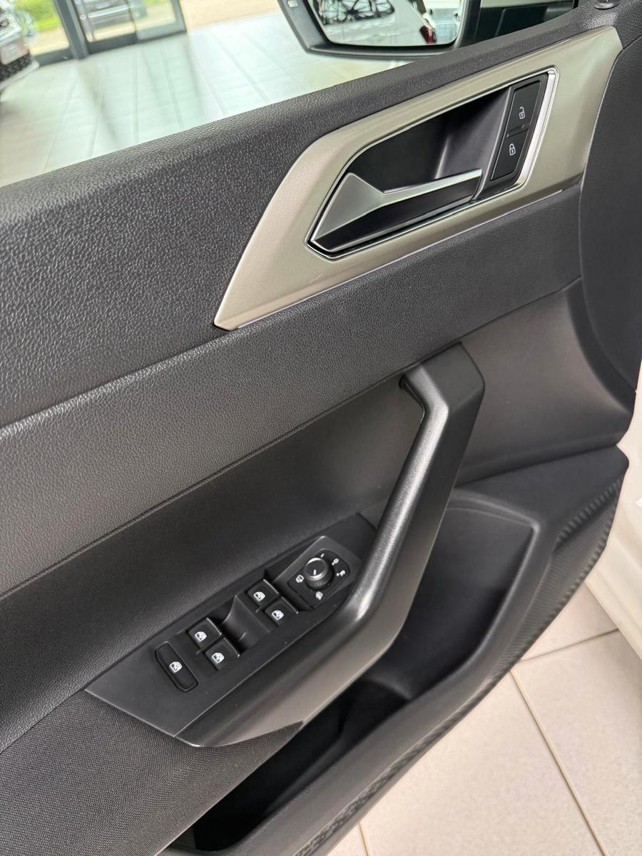 Volkswagen Polo VI Move DSG / LED / Paktronic / Climatronic, миниатюра 10