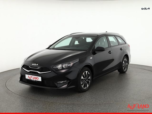 Kia Ceed SW 1.5 T-GDI Aut. Navi Sitzheizung Kamera