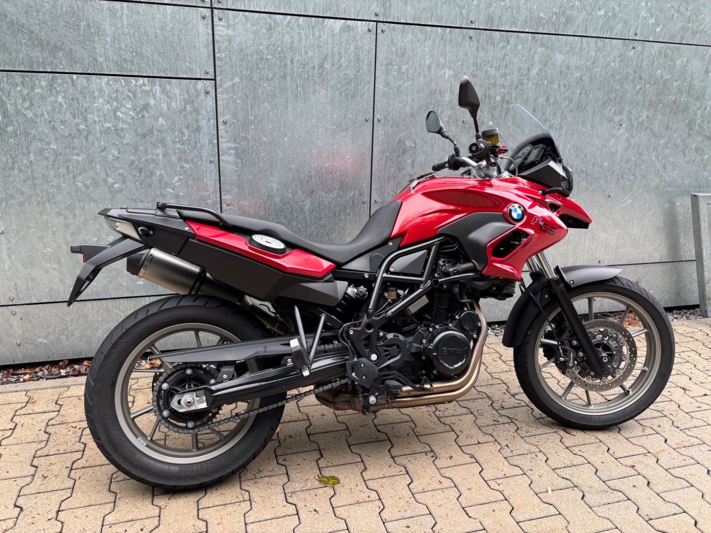 Fahrzeugabbildung BMW F 700 GS Tieferlegung LeoVince Endschalldämpfer