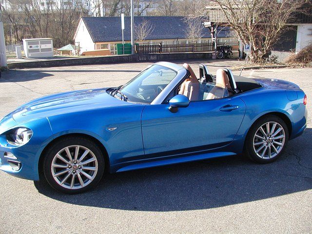 Fiat 124 Spider  1.4 Multi Air Lusso Navi