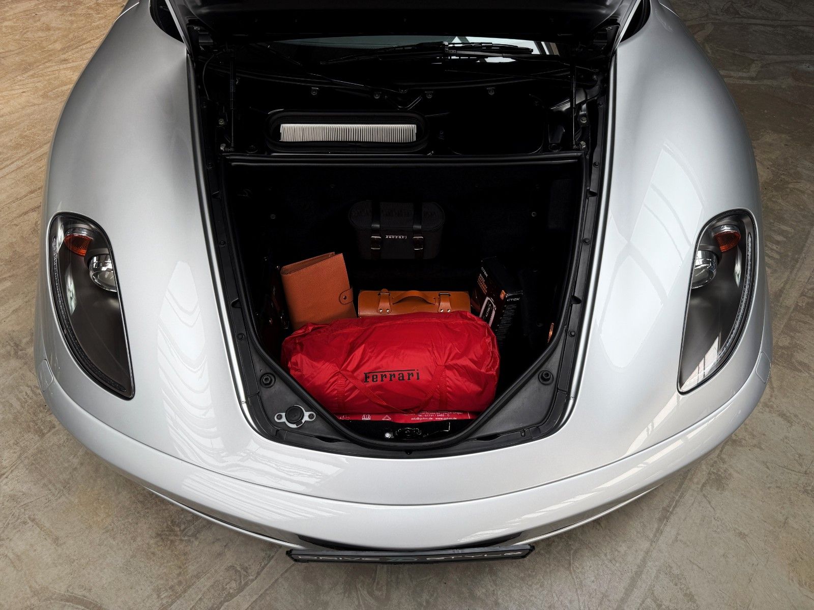 Fahrzeugabbildung Ferrari F430 F1 + Argento Nürburgring + Innen Blue Scuro