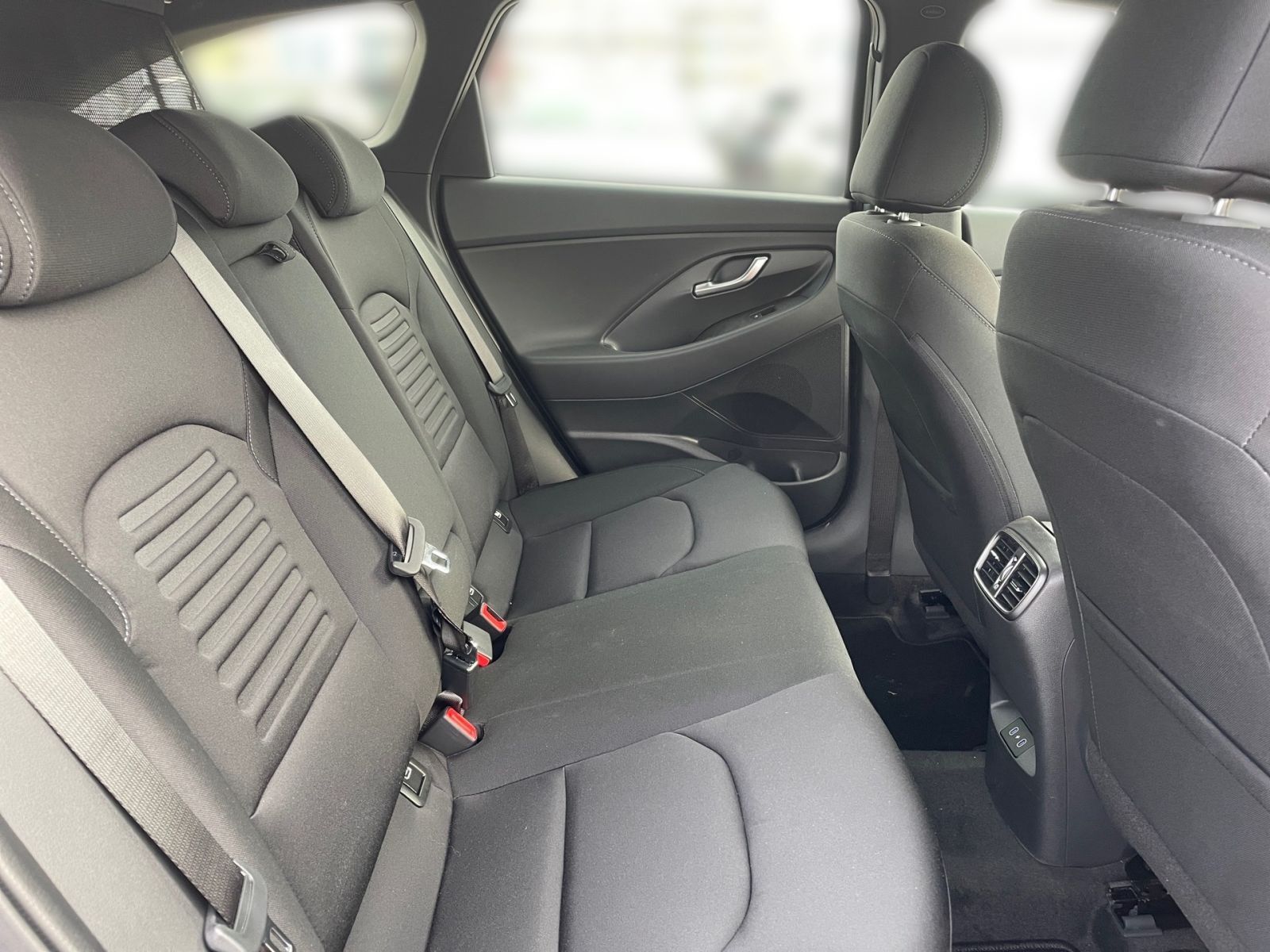 Fahrzeugabbildung Hyundai i30 Kombi 7-DCT 1.0 T-GDI Advantage LED Navi