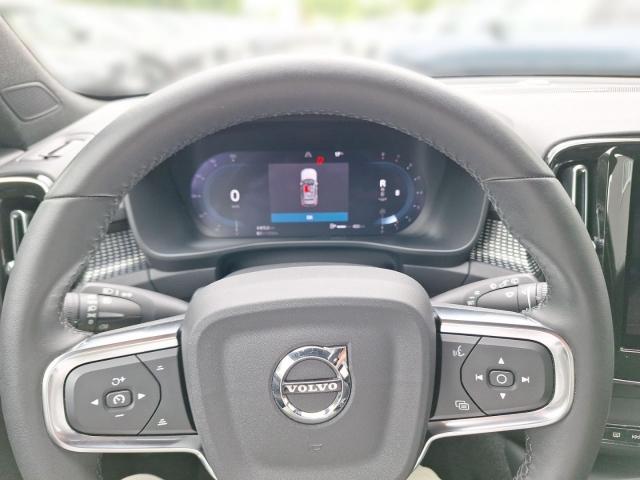 Volvo XC40 2WD Plus Dark *360-Grad-Kamera*Harman-Kardo