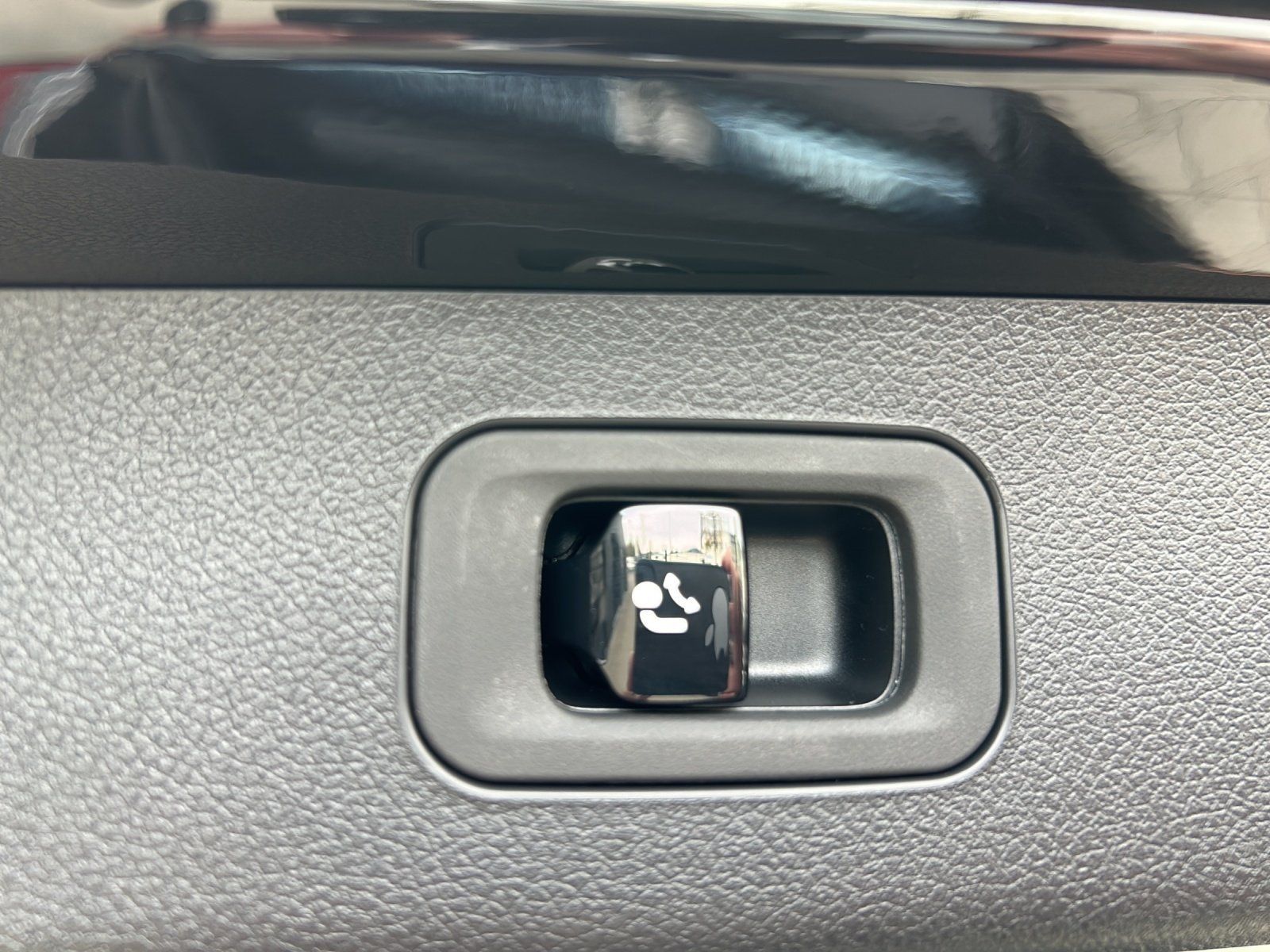 Fahrzeugabbildung Mercedes-Benz E 300 de T AMG 360° BURMESTER DigLight AHK 20"