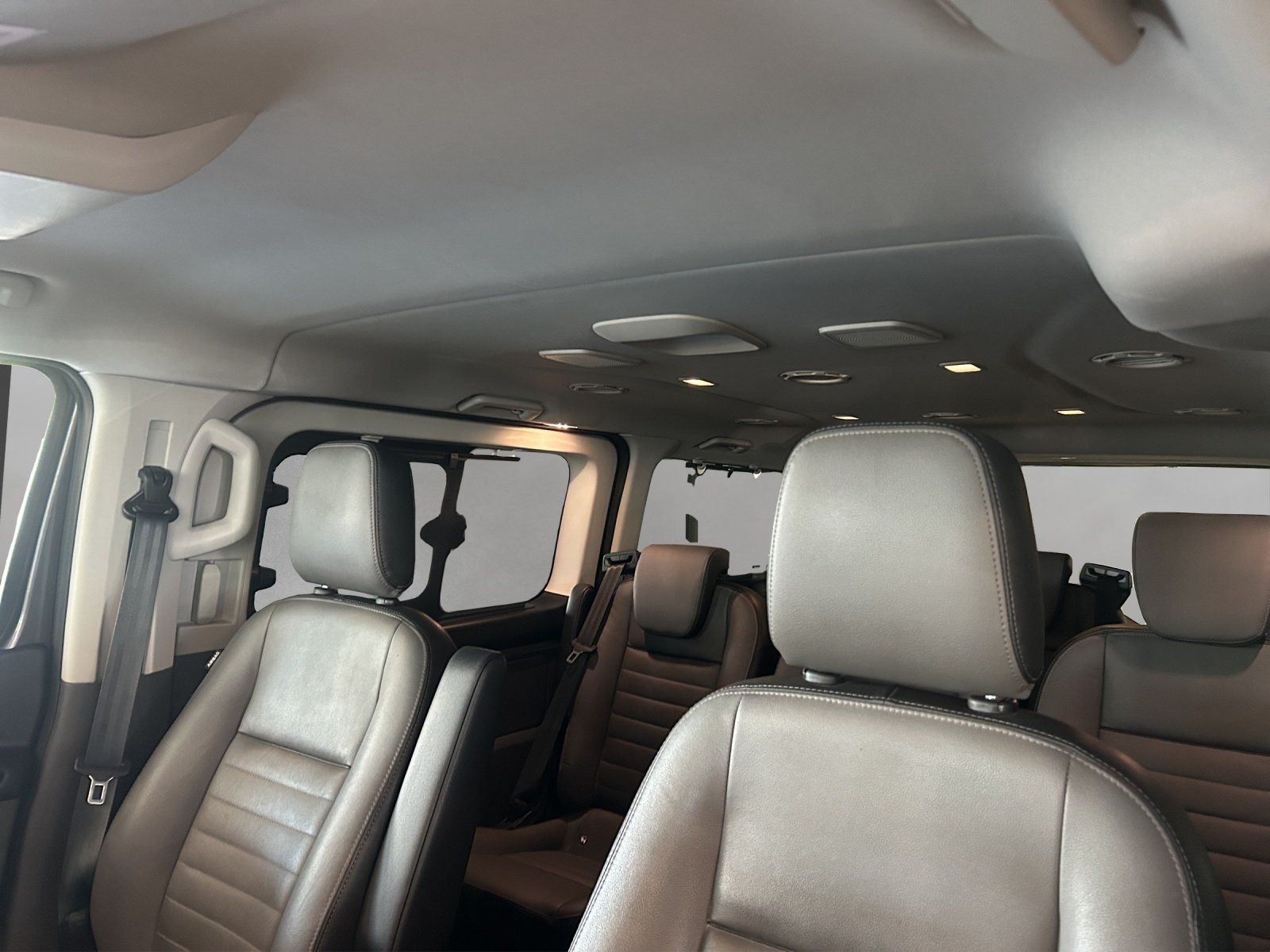 Fahrzeugabbildung Ford Ford Tourneo Custom Titanium X 320L1 Ecoblue