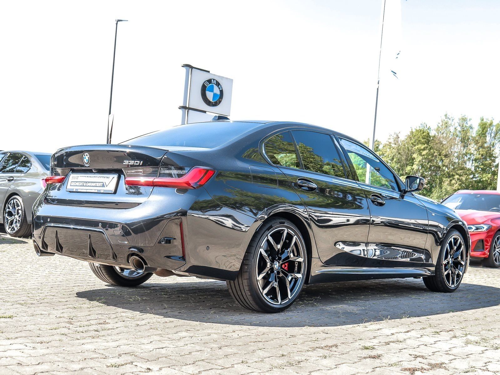 BMW 330 - Bild 2