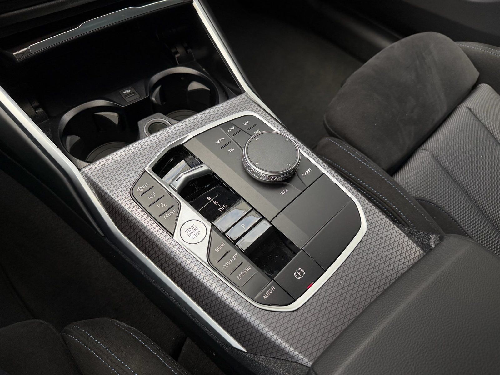BMW 330 - Bild 11