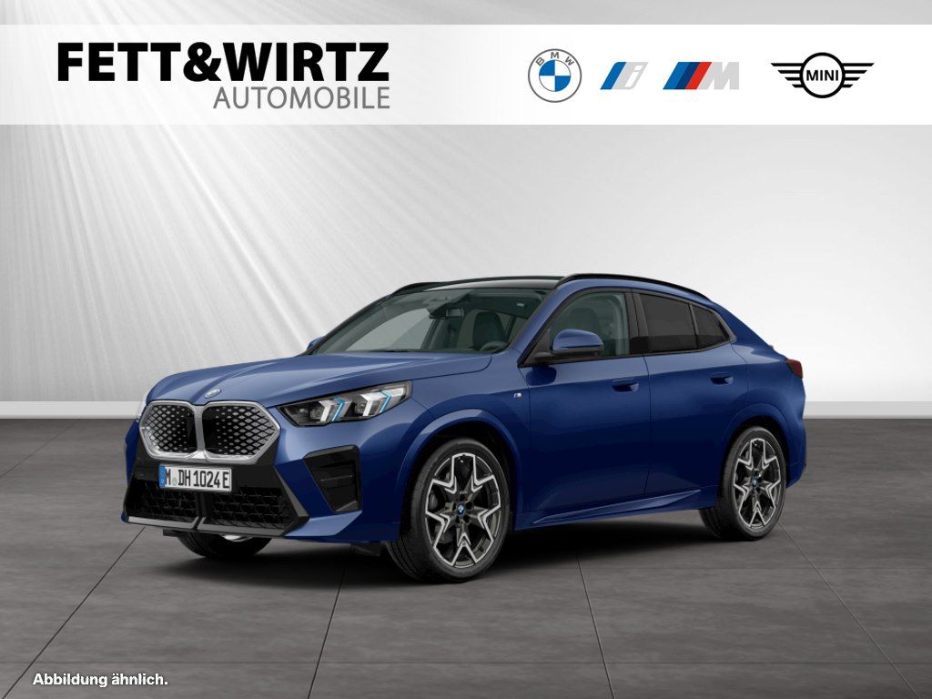 BMW iX2 eDrive20 M Sport|AHK|Pano|Head-Up|DAProf.