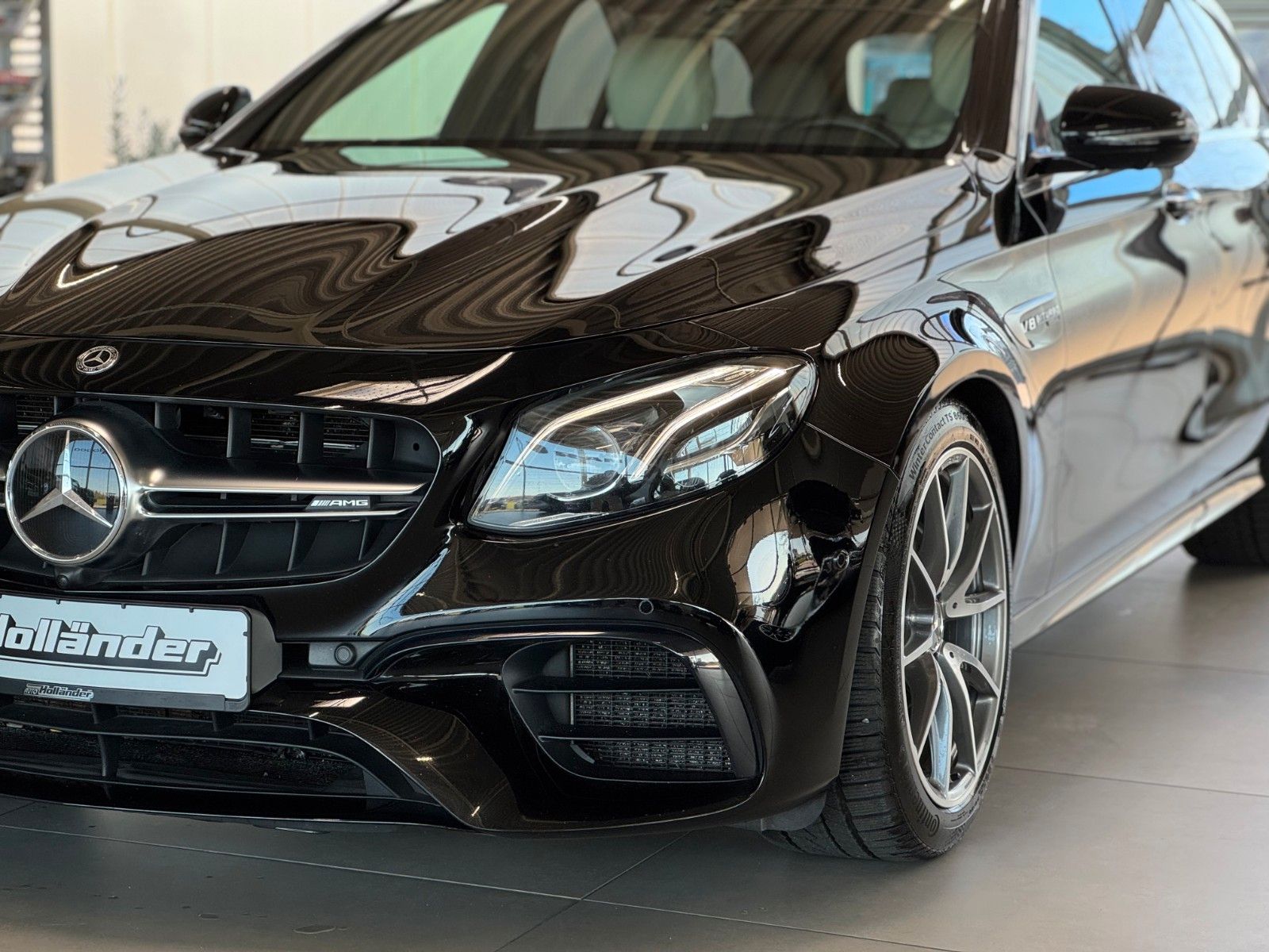 Fahrzeugabbildung Mercedes-Benz E 63 AMG T-Modell 4Matic Burmester VOLL