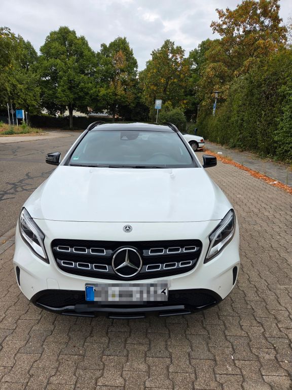 Image of Mercedes-Benz GLA 180