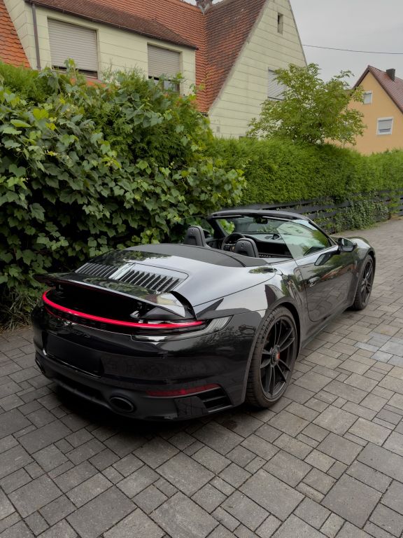 Image of Porsche 992