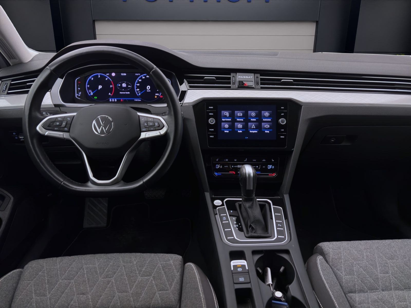 Volkswagen Passat Variant - Bild 14