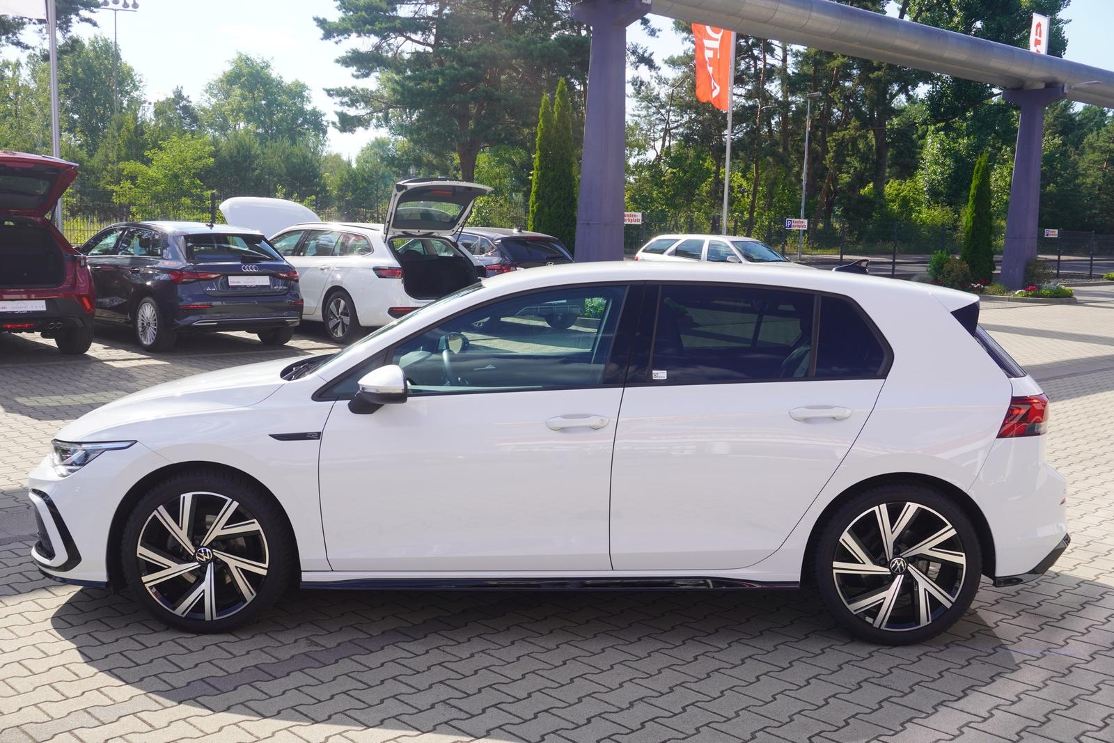 Volkswagen Golf VIII 1.5 eTSI DSG R-Line LED App Connect, миниатюра 9