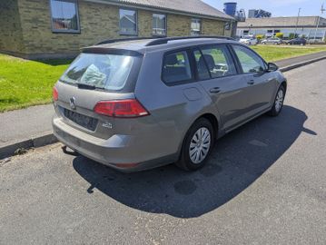 Volkswagen Golf - 5