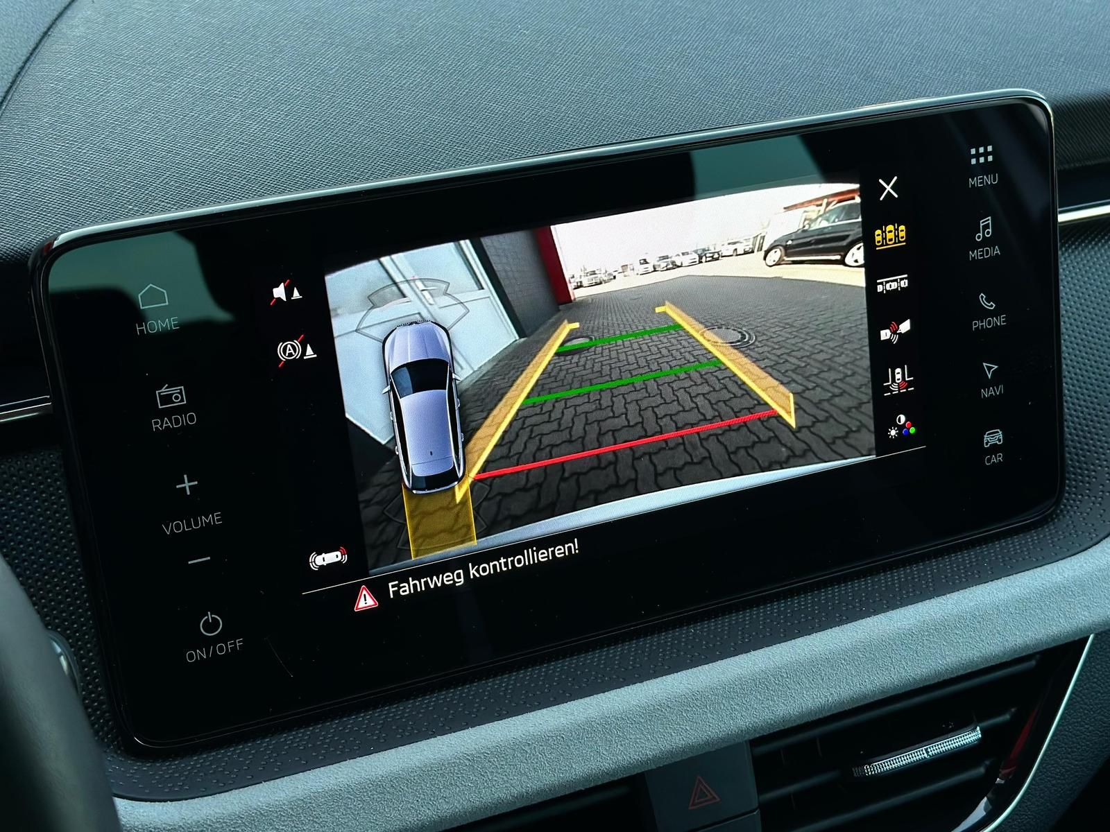 SKODA Scala 1.0TSI SELECTION LED#AHK#SHZ#LH#TEMPO#SPUR - Image 21