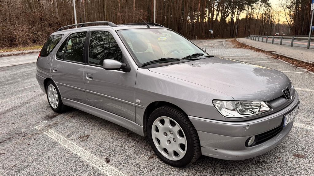 Peugeot 306