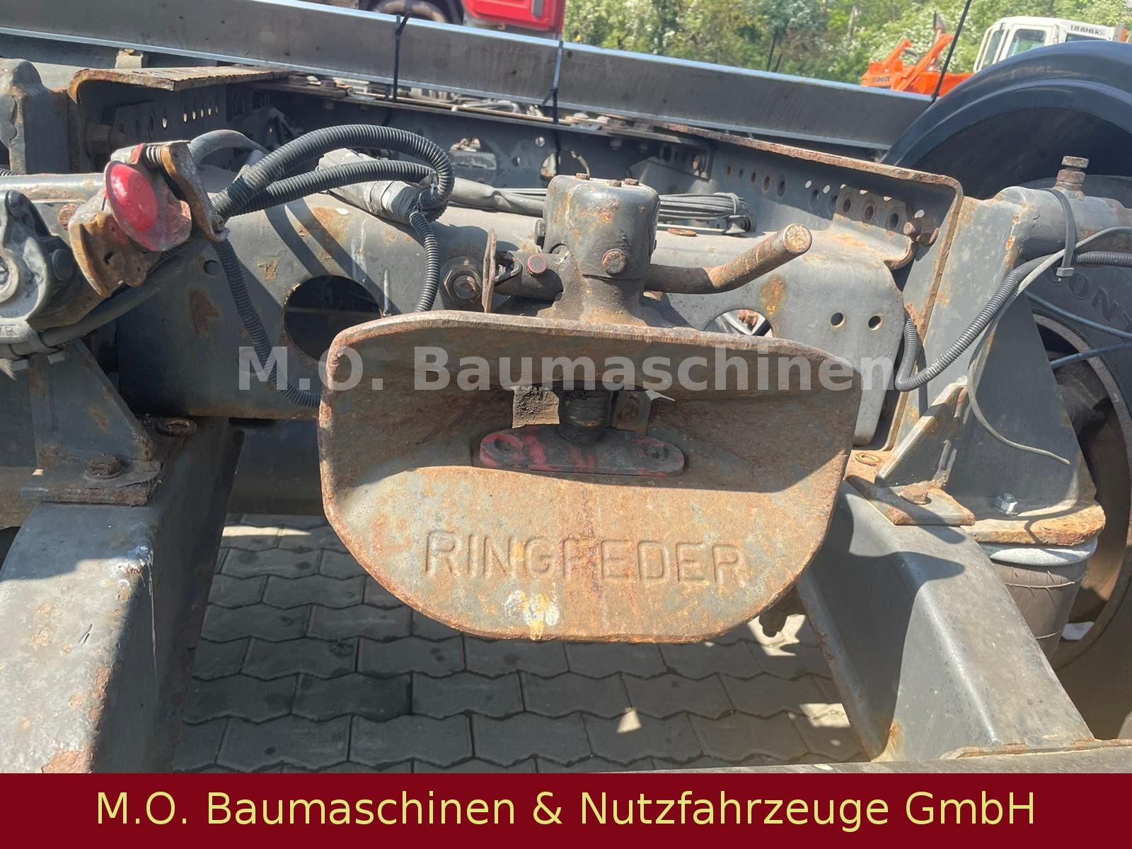 Fahrzeugabbildung Mercedes-Benz Atego 2623 / 6x2 / 3 Achser /  Euro 3 /