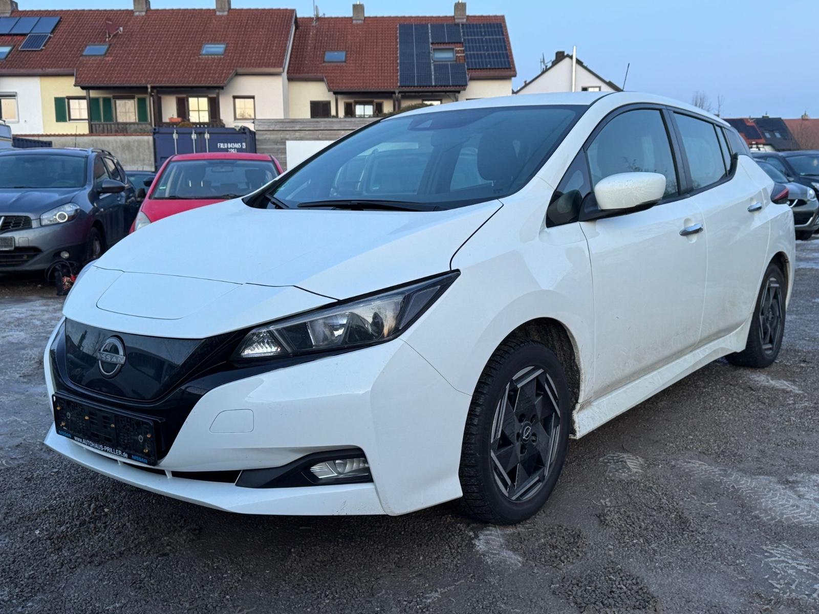 Nissan Leaf Acenta~1.Hand~Tüv 01.28~