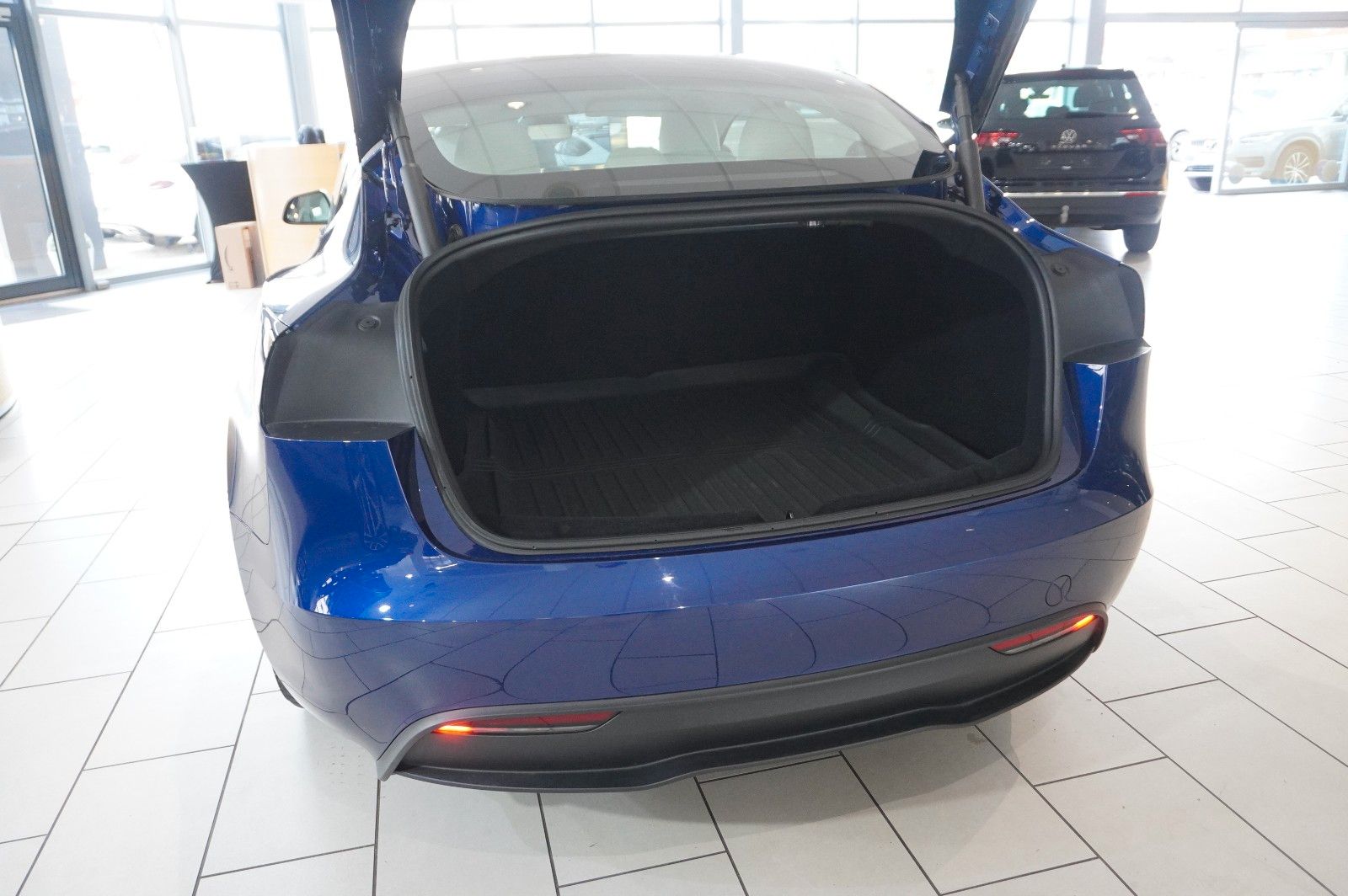 Fahrzeugabbildung Tesla Model 3 HIGHLAND DUAL-MOTOR NAVI/LED/KAMERA/AMD