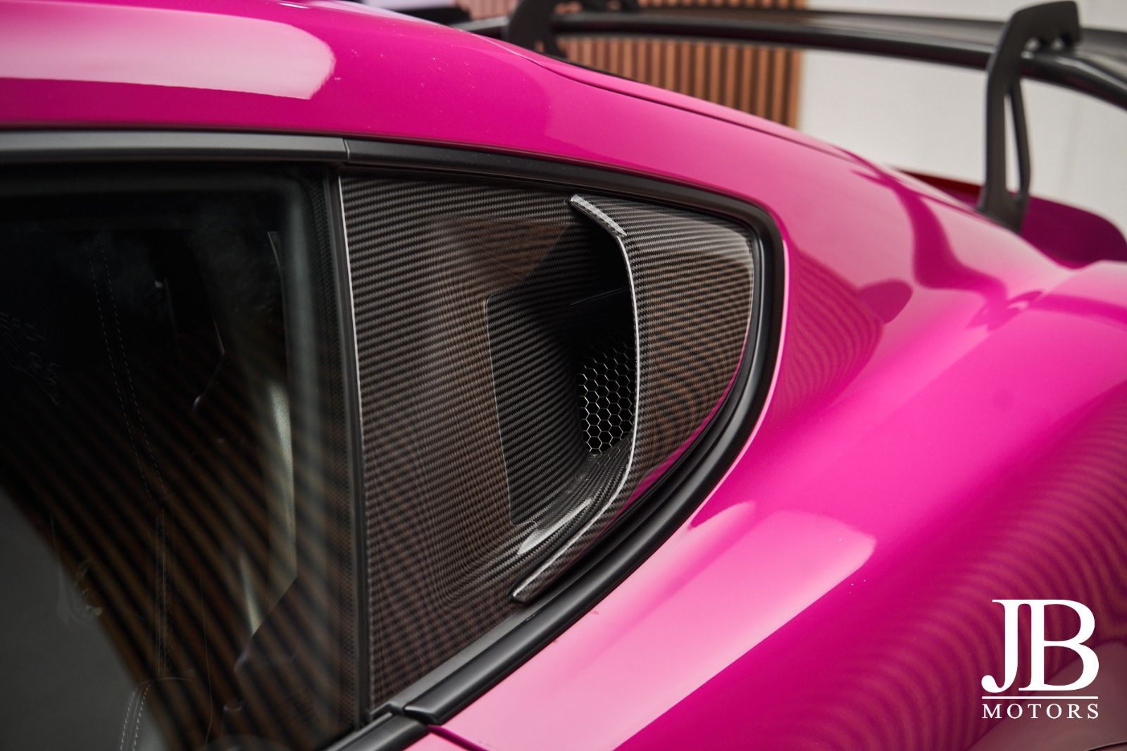 Fahrzeugabbildung Porsche GT4 RS Weissach Lift Clubsport Chrono LED
